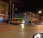 В Астрахани маршрутка врезалась в столб