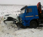  Под Астраханью столкнулись легковушка и "Камаз": погибли четыре человека