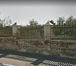 В Астрахани продали... забор Cтарого кладбища