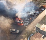 Неизвестный сжег две машины в Астрахани