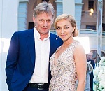 Татьяна Навка заработала в 10 раз больше своего мужа