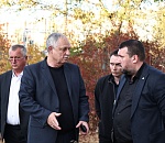 В Наримановском районе устраняют водную аварию и завершают работы к отопительному сезону