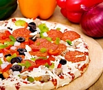 В Астрахани покупателям продали пиццу со стеклом 