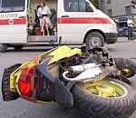 Под Астраханью столкнулись автомобиль и мотоцикл