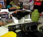 Дома у астраханца нашли гранату, пулемет и пистолет Макарова