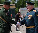 Реактивно-артиллерийское соединение ЮВО в Астраханской области награждено орденом Суворова