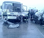 В Астраханской области столкнулись "Газель" с хлебом и пассажирский автобус: водитель грузовика погиб