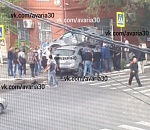 Жуткая авария в Астрахани: Одна машина взгромоздилась на другую