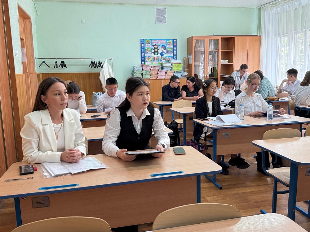 ЛУКОЙЛ представил программу профориентации в «Школе лидеров»