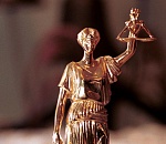 Трое астраханцев украли у города 15 земельных участков. Что им за это будет