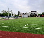 В Астрахани обновили и расширили межшкольный стадион