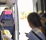 В Астрахани засняли на видео, как маршрутка катает пассажиров с ветерком