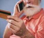 В Астрахани семейная пара «подарила» мошенникам 45 тысяч долларов США 