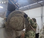 Из Астрахани на фронт отправили конфискованные браконьерские сети