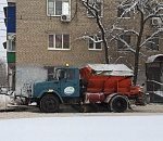 Астраханские коммунальные службы ликвидируют последствия снегопада: 72 единицы спецтехники, 250 дворников