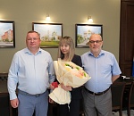 Спикер Думы Игорь Мартынов вручил удостоверение мировому судье