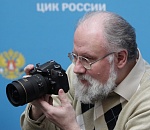 Владимир Чуров: «Приковывать себя к Кремлю не буду, но цепи с собой»...