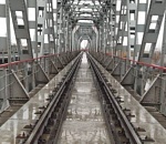 Стратегически важный железнодорожный мост в Астраханской области отремонтировали