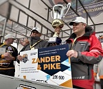 Астраханцы стали лучшими в рыболовном турнире и получили 200 тысяч рублей