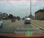 В Астрахани произошло жуткое ДТП: гонщик вписался в столб