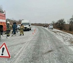 Пять человек пострадали в лобовом столкновении легкового авто с маршруткой под Астраханью