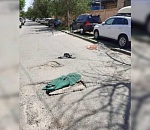 На центральной улице Астрахани от ям избавились забавным способом