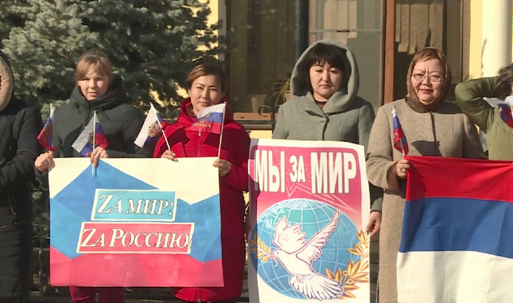 Под Астраханью прошёл митинг в поддержку спецоперации на Украине