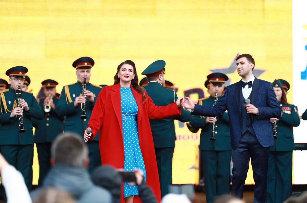 Астраханцев приглашают к участию в танцевальном флешмобе «Эхо Побед»