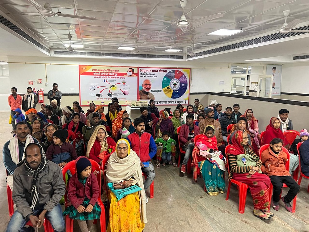 Астраханский хирург прооперировал в Индии более ста детей