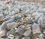 Под Астраханью обнаружили огромную свалку, видимую даже со спутника