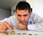 91% опрошенных астраханцев недовольны своей зарплатой