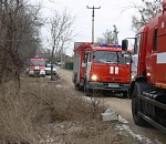 В Астрахани сгорел дом: из огня спасена пенсионерка, потерявшая сознание
