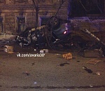 В центре Астрахани опрокинулась иномарка