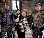 В Астрахани росгвардейцы вернули матери 4-летнего потерявшегося ребенка