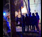 Вечером на правобережье Астрахани пожарные вытащили из загоревшейся квартиры мужчину и женщину