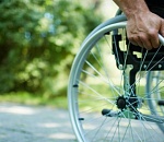 В Астрахани таксисты отказались везти женщину-инвалида 