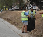 В Астрахани на канале на Набережной 1 Мая косили и убирали