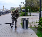 Влажная уборка продолжается в Астрахани