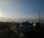 В Астрахани транзитная магистраль стоит в бордовой пробке