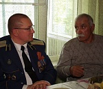 Три сына, и все – там: Дмитрий Заплавнов навестил родителей астраханских контрактников