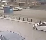 Кадры серьезного лобового столкновения на Фунтовском шоссе в Астрахани