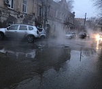 В Астрахани прорвало трубу: 14 домов остались без отопления