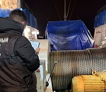 Под Астраханью при транспортировке баржи по Волге погиб электромеханик