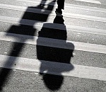 В Астраханской области автомобиль сбил двух детей на "зебре"