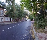 Одну из центральных улиц Астрахани закатали в новый асфальт