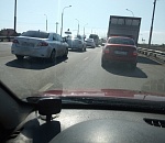 На Новом мосту в Астрахани затор, но не из-за ремонта