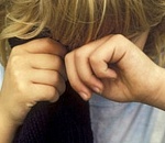 Астраханец изнасиловал 15-летнюю девушку, подсадив ее на наркотики