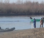 Очевидцы поделились историей спасения рыбака в Астраханской области