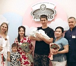 В Астрахани выписали домой 7-месячную малышку весом всего в 920 граммов