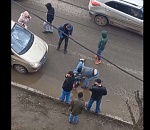 В Астрахани женщина-водитель сбила мужчину, который перебегал дорогу в неположенном месте 